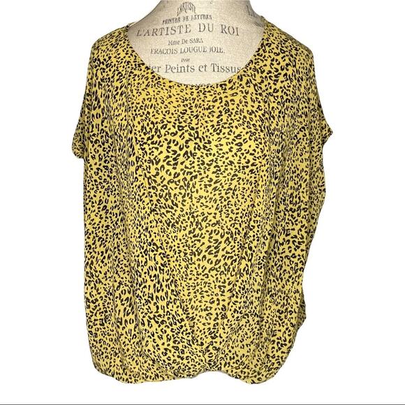 Umgee Tops - Umgee Yellow & Black Leopard Print Sheer Lightweight Blouse Size Small